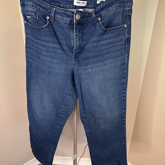 Nine West Women's Blue Capris - Picture 1 of 4
